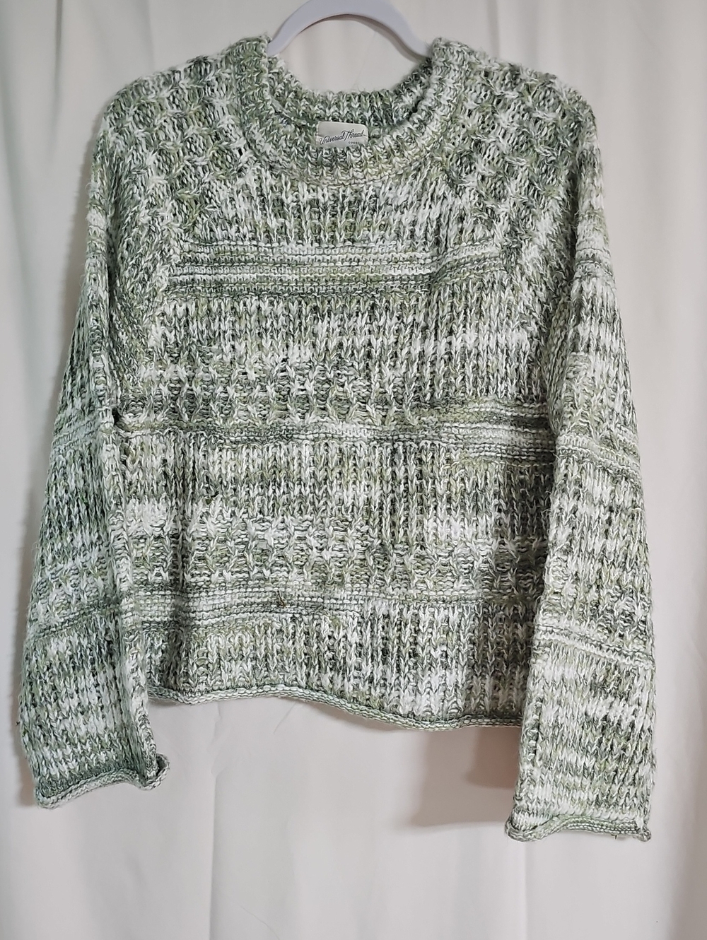Universal Thread Marled Sage and Cream Crewneck Sweater